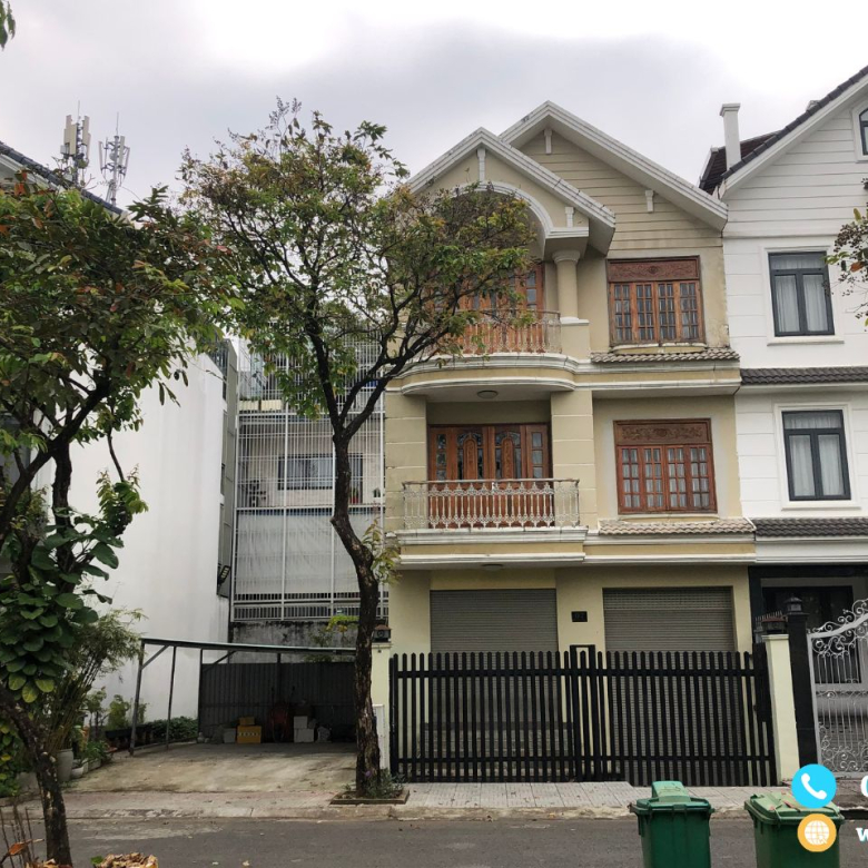 nhà P7 kdc ven sông tân phong