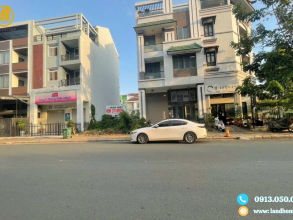 nhà số 173 đường Phạm Thái Bường phú mỹ hưng