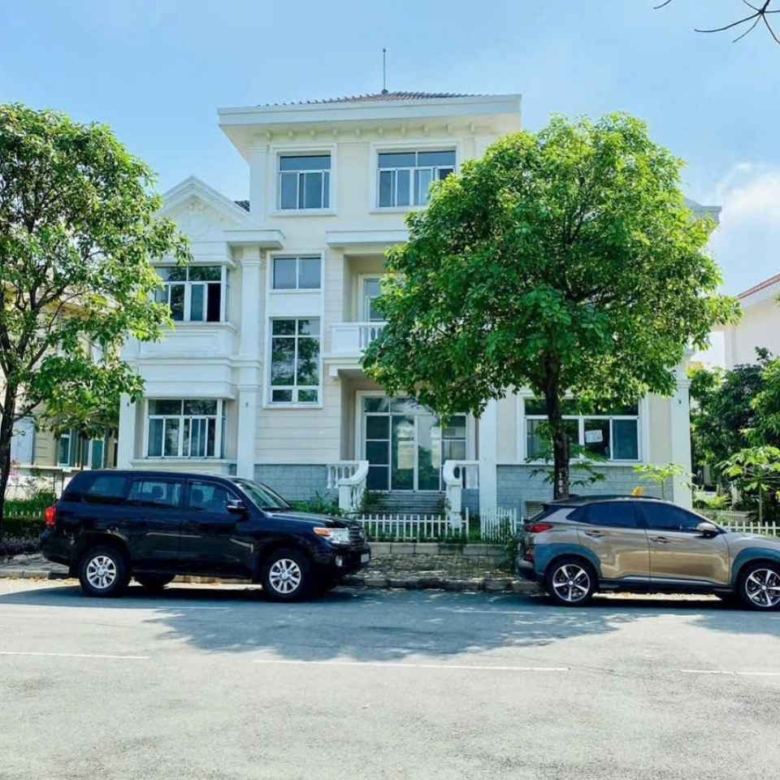 bán biệt thự chateau phú mỹ hưng