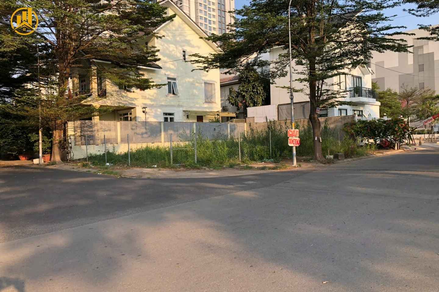 bán đất biệt thự góc 2 mặt tiền sadeco nghỉ ngơi giải trí