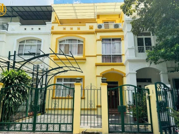 bán biệt thự số 44 hưng thái 1 phú mỹ hưng