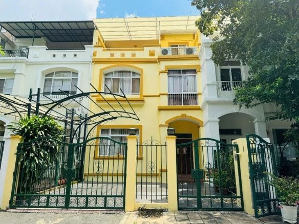Bán biệt thự số 44 Hưng Thái 1 Phú Mỹ Hưng – Khu Compound cao cấp 36 biệt thự số 44 hưng thái 1 phú mỹ hưng